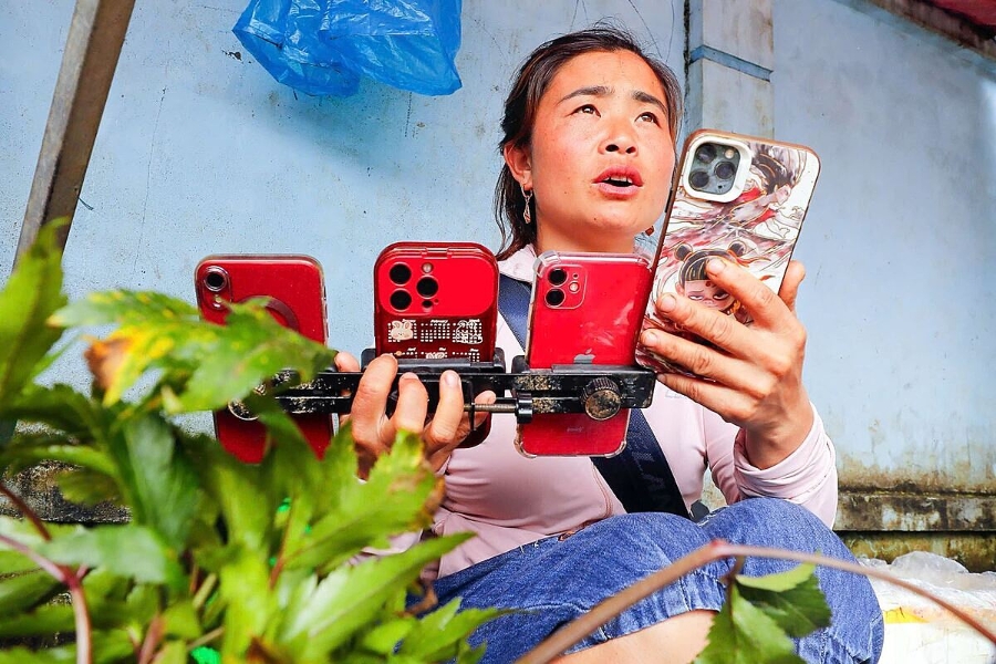 Nhiều nông dân, thành viên HTX đã nâng cao kỹ năng số nhờ tham gia các lớp tập huấn, đào tạo.