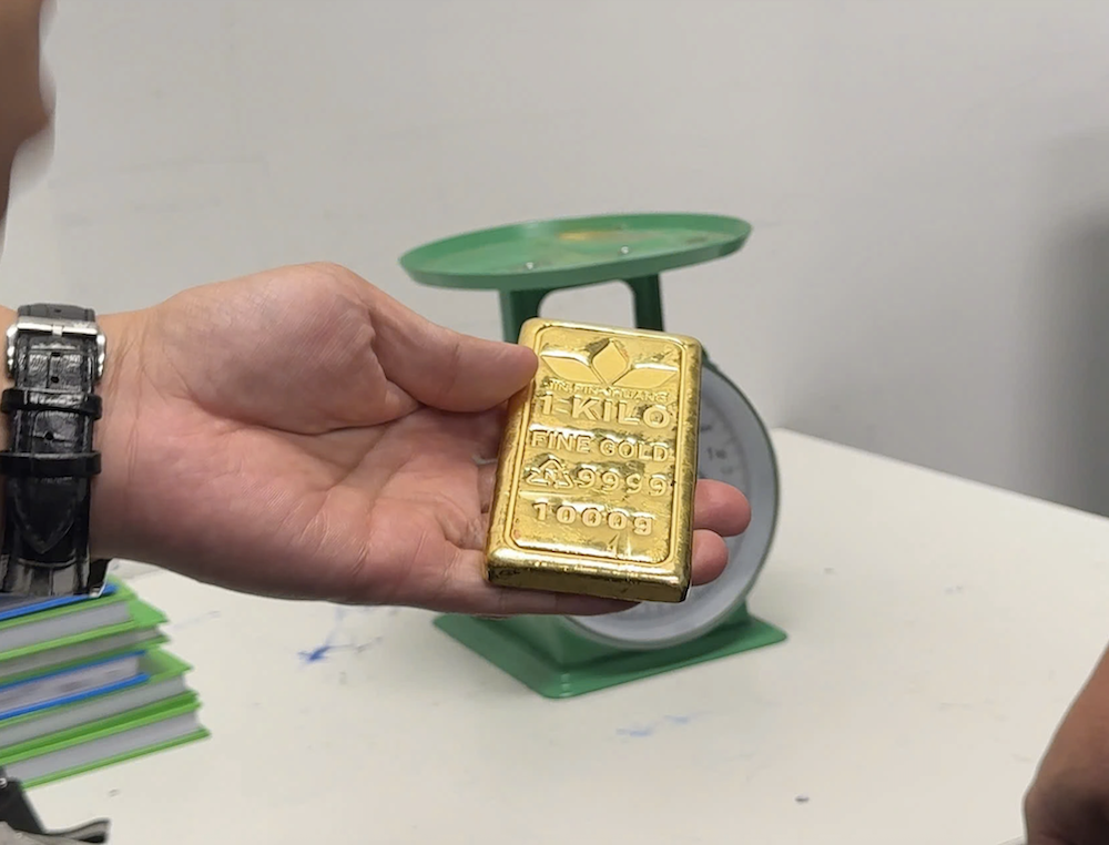 Diễn biến phức tạp của thị trường vàng thế giới và trong nước với mức chênh lệch giá lớn đã làm gia tăng nguy cơ buôn lậu vàng, vận chuyển trái phép vàng, tiền tệ qua biên giới.