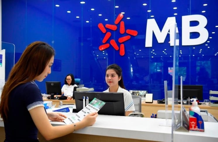 Áp lực từ nợ xấu và chi phí dự phòng tăng mạnh cùng chi phí hoạt động mở rộng đã khiến lợi nhuận của MB chững lại.