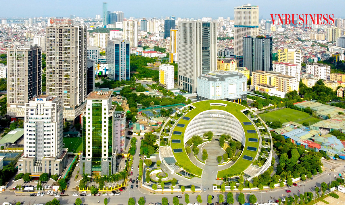 Cần một cuộc cách mạng về tư duy để Hà Nội chuyển mình theo hướng siêu đô thị xanh.