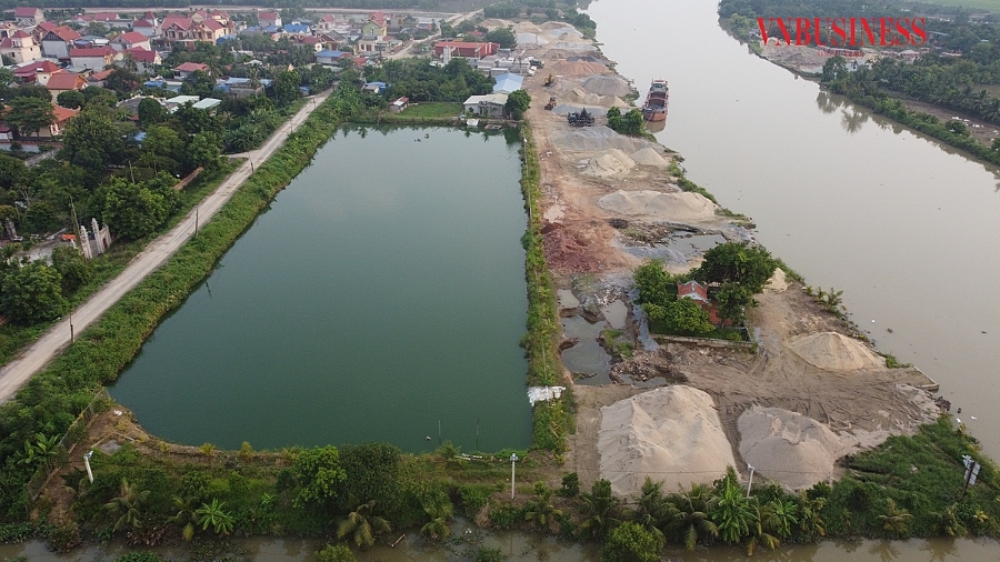 Bến bãi tự phát tại phường An Phong.