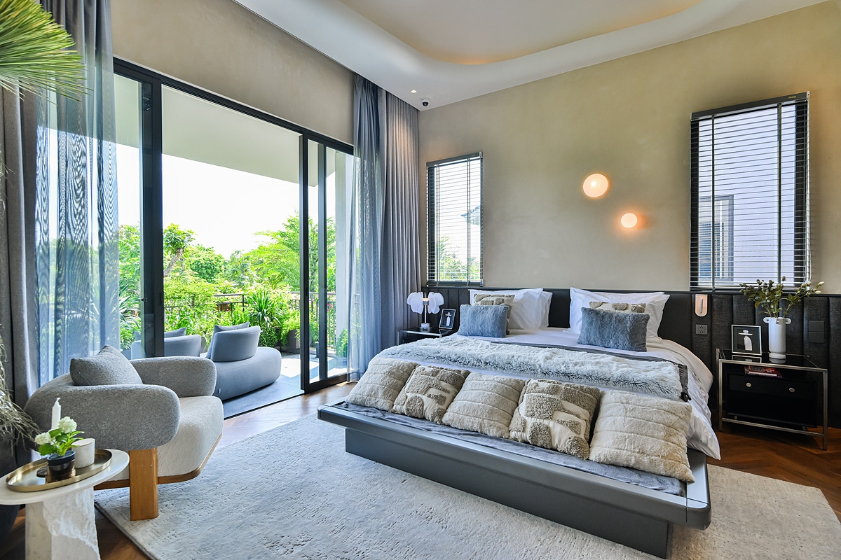 Tầm view từ phòng ngủ ra tán rừng tại biệt thự mẫu Retreat Forest.