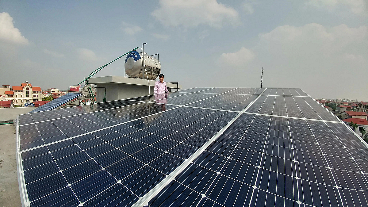 Lắp đặt điện mặt trời đúng quy định giúp nhận hỗ trợ, tránh rủi ro phạt.