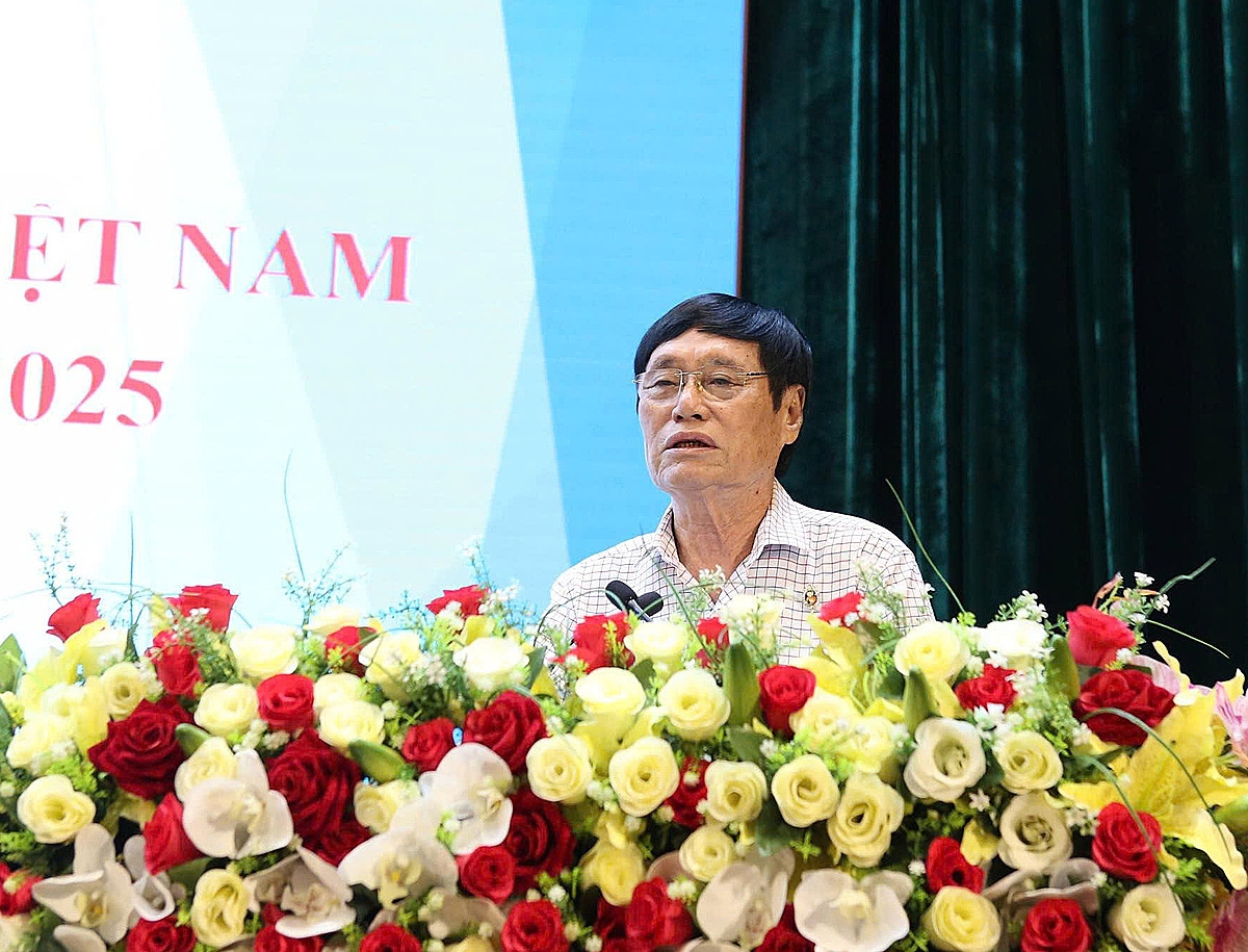 Ông Trần Đỗ Liêm - Chủ tịch HĐQT HTX Rạch Gầm ở Tiền Giang, phát biểu tại Hội nghị.