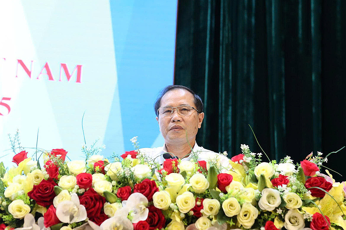 Ông Nguyễn Bá Châu - Chủ tịch Liên minh Hợp tác xã tỉnh Nghệ An, phát biểu tại Hội nghị.