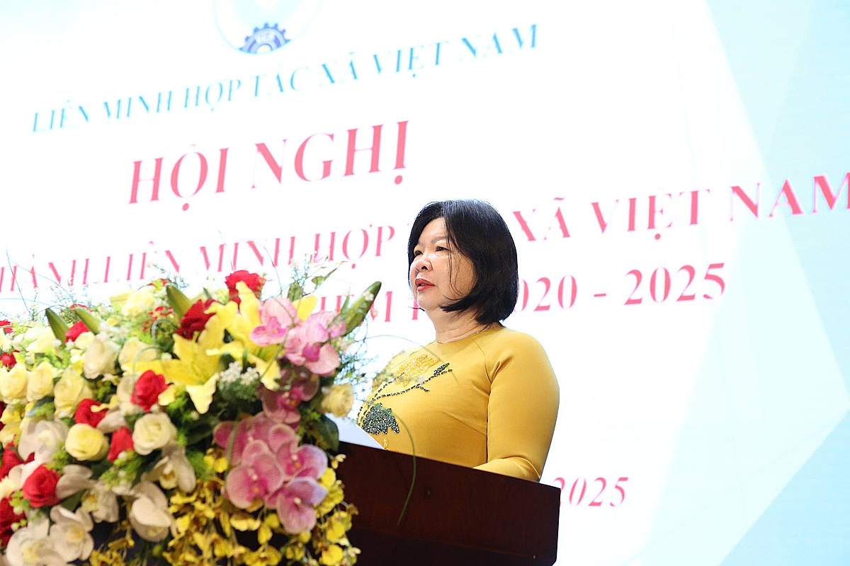 Chủ tịch Liên minh Hợp tác xã Việt Nam – Cao Xuân Thu Vân phát biểu tại Hội nghị.