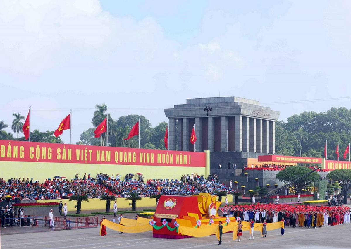 Khối Mặt trận Tổ quốc Việt Nam tại lễ diễu hành kỷ niệm 80 năm Quốc khánh 2-9. Ảnh: TTXVN