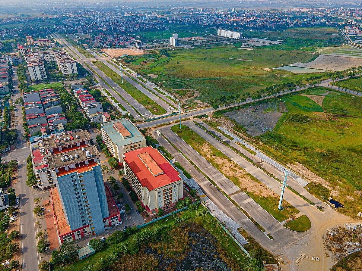 Bảng giá đất mới dự kiến chi tiết đến từng khu vực, ảnh hưởng trực tiếp đến chi phí làm sổ đỏ.