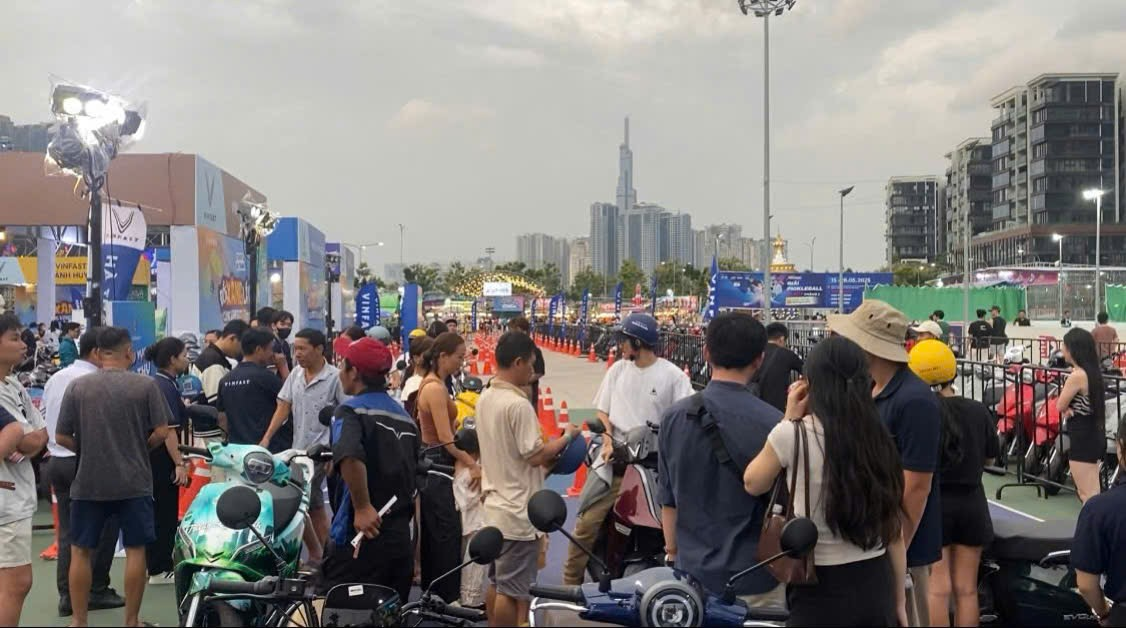 Áp lực phát thải đô thị thúc đẩy chuyển dịch tiêu dùng.