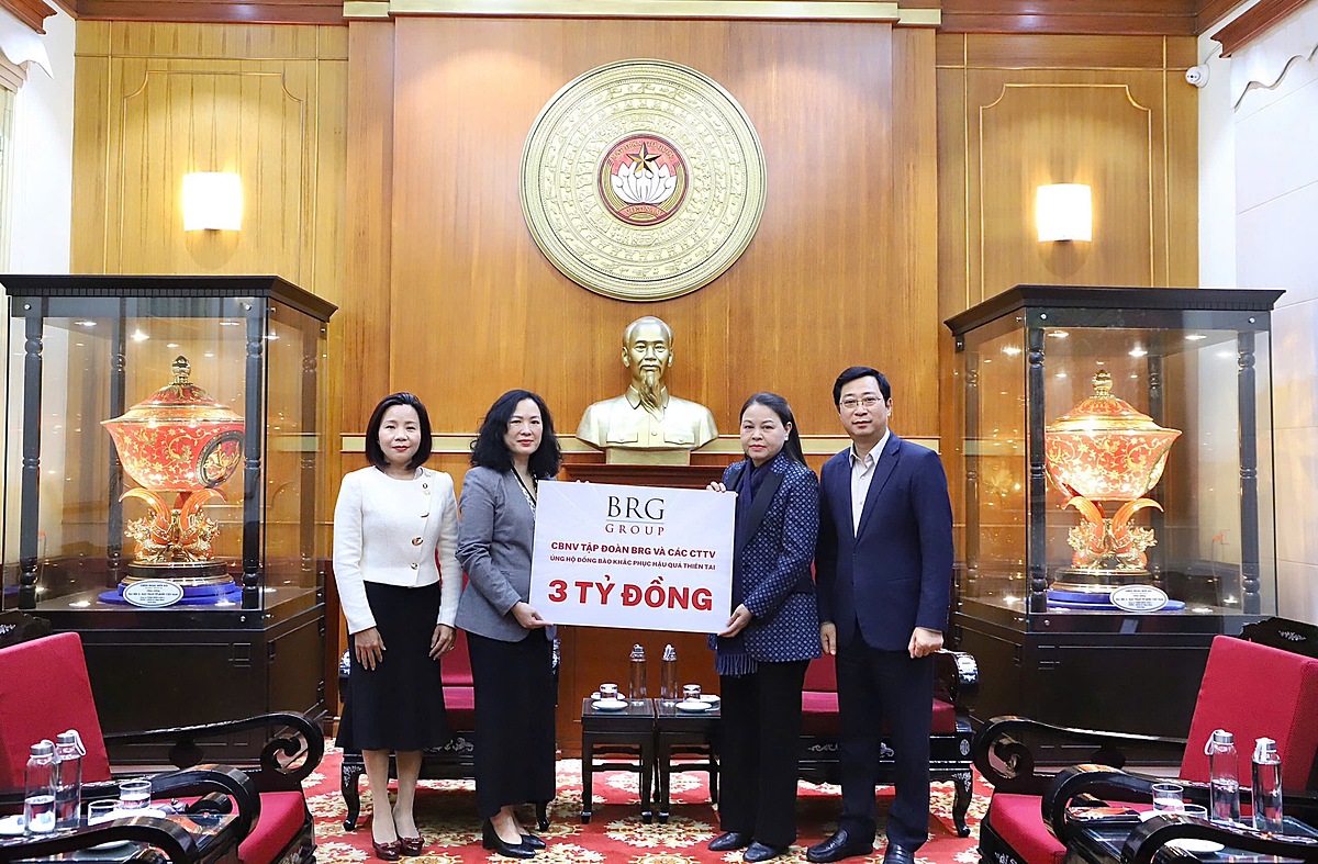 Tập đoàn BRG và Ngân hàng SeABank trao 5 tỷ đồng ủng hộ đồng bào khắc phục hậu quả thiên tai