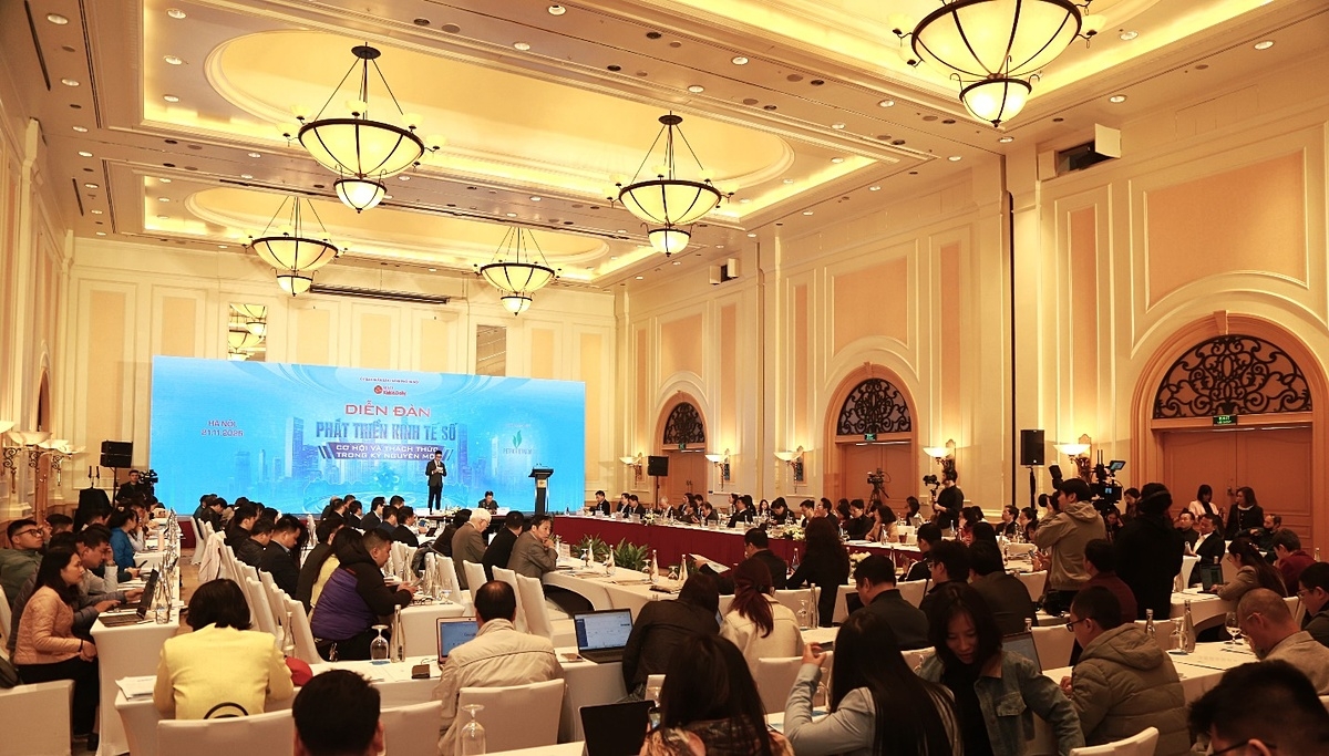 Toàn cảnh Diễn đàn.
