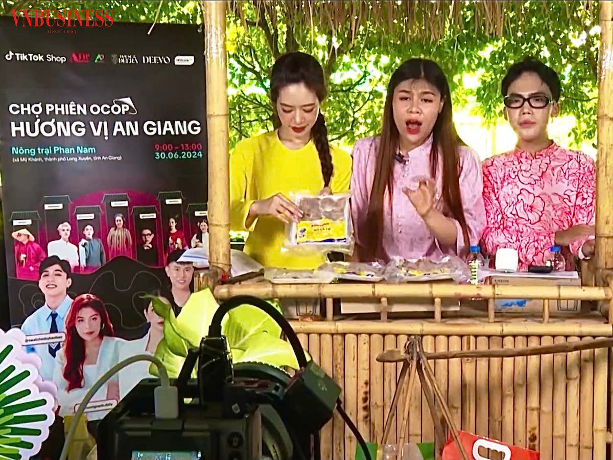 Nông sản địa phương phủ sóng trên thương mại điện tử, đặc biệt là qua các kênh được người tiêu dùng ưa chuộng.