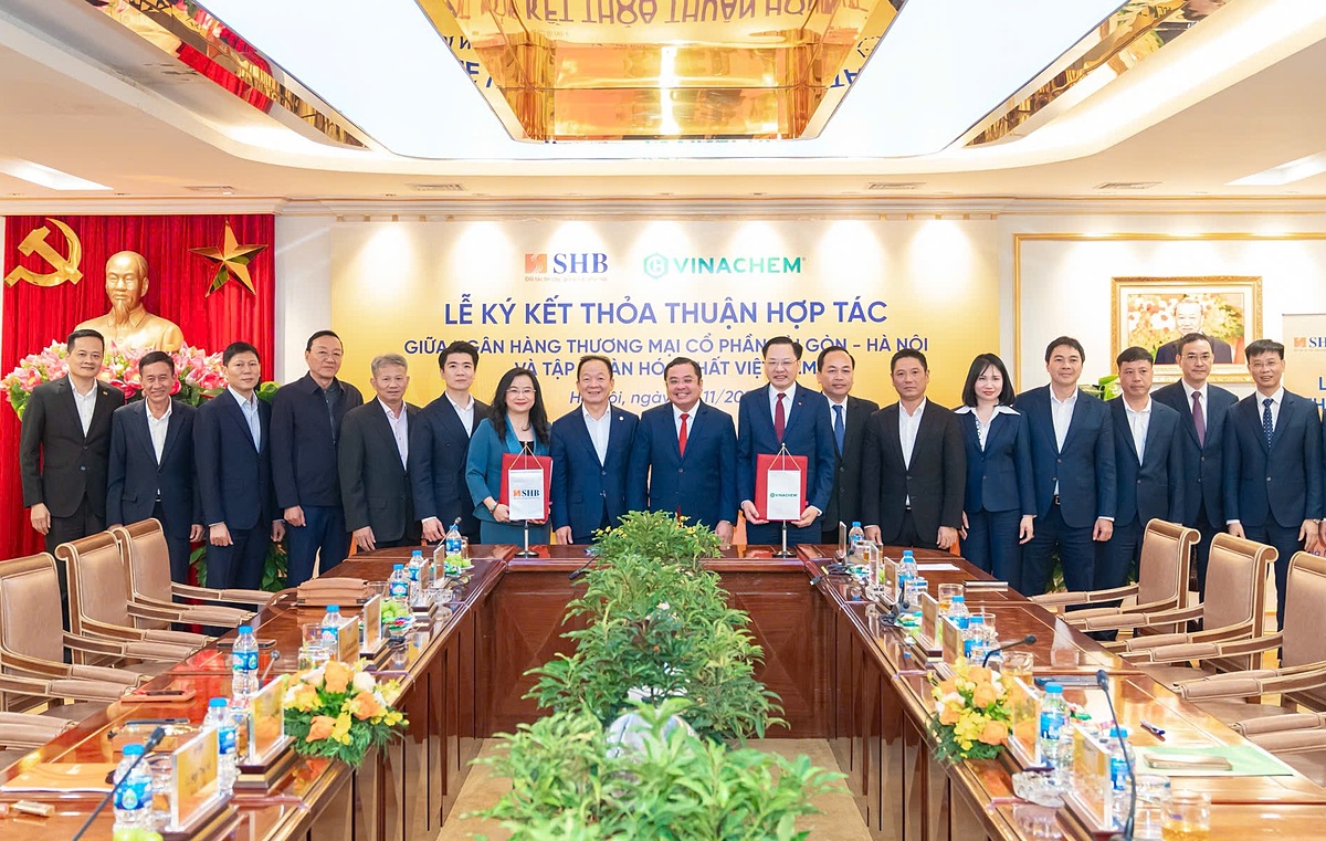 SHB và Vinachem ký kết thỏa thuận hợp tác.