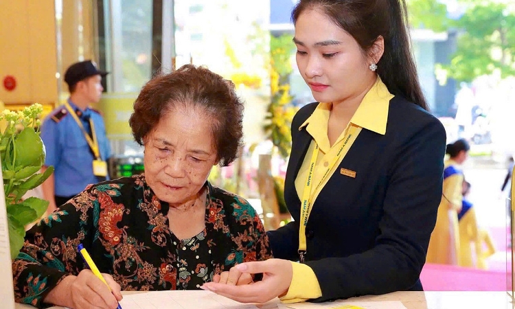 Nam A Bank giảm lãi suất vay lên đến 2% cho khách hàng ảnh hưởng thiên tai
