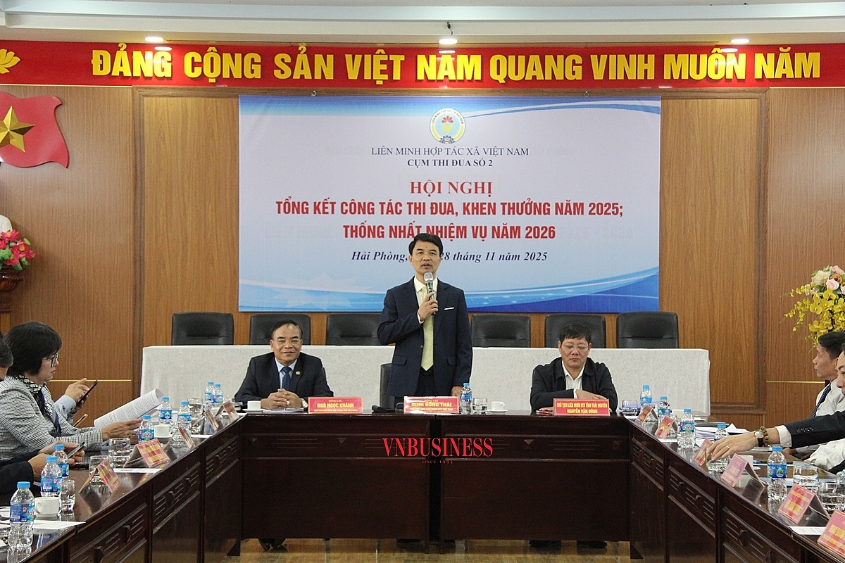 Phó chủ tịch Liên minh HTX Việt Nam Đinh Hồng Thái phát biểu chỉ đạo tại Hội nghị.