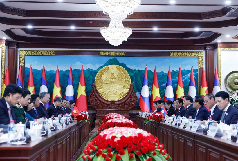 Tổng Bí thư Tô Lâm hội đàm với Tổng Bí thư, Chủ tịch nước Lào Thongloun Sisoulith sáng 1/12.