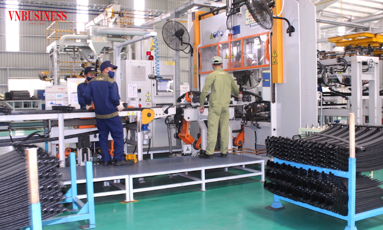 Ngành công nghiệp hỗ trợ làm gì để thoát cảnh ‘bóng mờ’ trong chuỗi cung ứng FDI?