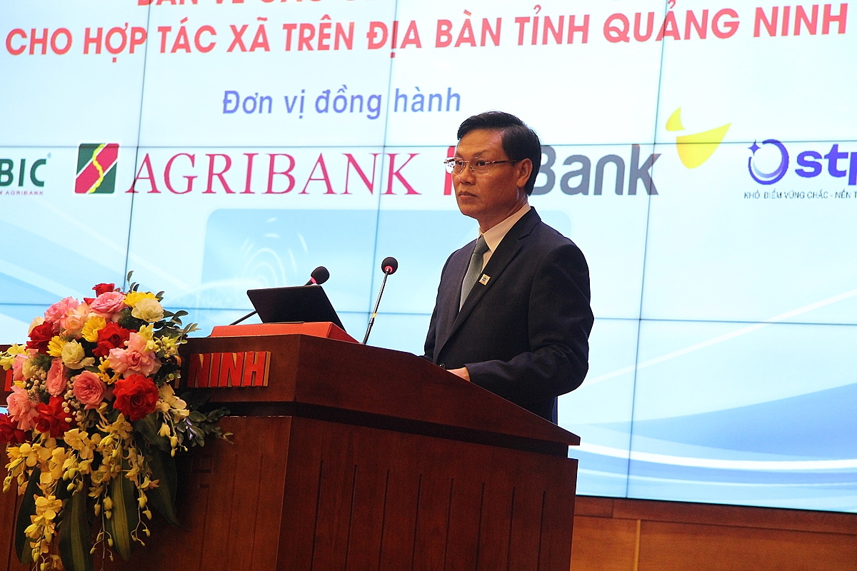 Ông Ngô Tất Thắng – Chủ tịch Liên minh HTX tỉnh Quảng Ninh phát biểu khai mạc hội nghị.