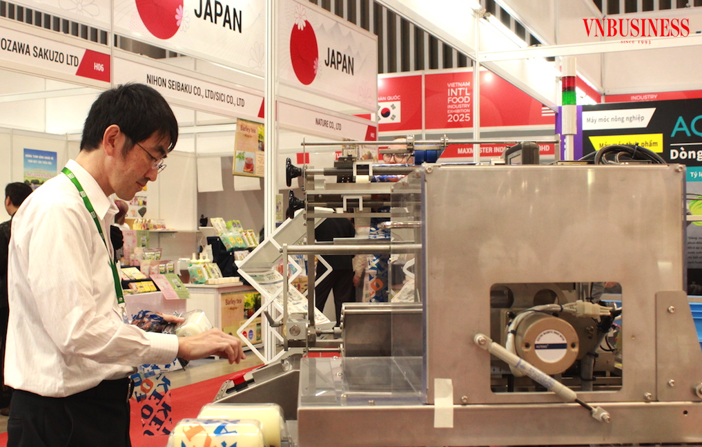 Các nhà đầu tư Nhật Bản ở Tp.HCM đang gặp những vướng mắc âm ỉ &lpar;như pháp lý – lao động, thuế, hải quan…&rpar; và mong muốn được sớm tháo gỡ.