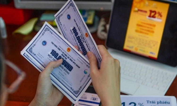 Lãi suất trái phiếu bất động sản leo thang lên 2 con số