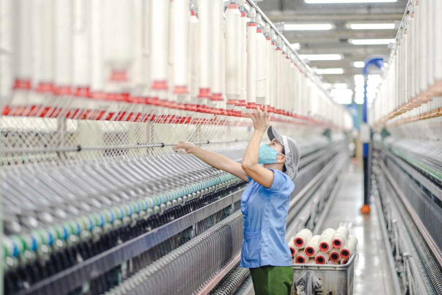 Kim ngạch xuất khẩu của Việt Nam có thể vượt mốc 470 tỷ USD, tăng 16% so với năm 2024.