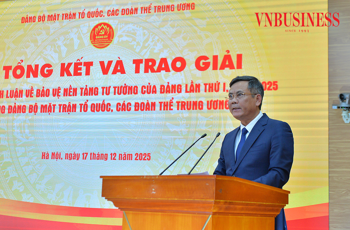 Phó Bí thư Đảng ủy MTTQ, các đoàn thể Trung ương Trần Thắng, Trưởng Ban tổ chức cuộc thi phát biểu tại buổi Lễ.