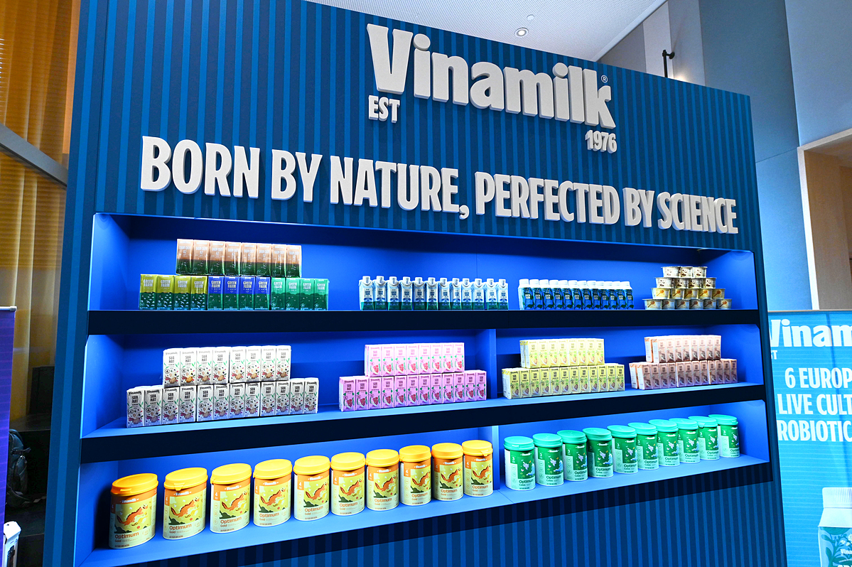 Platinum Victory Pte. Ltd. đã ký thỏa thuận chuyển nhượng hơn 96 triệu cổ phiếu VNM cho F&N Dairy Investments Pte. Ltd.