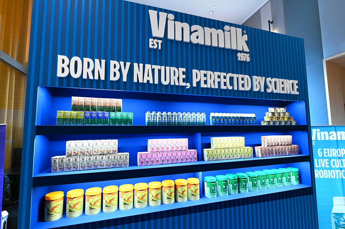 Platinum Victory Pte. Ltd. đã ký thỏa thuận chuyển nhượng hơn 96 triệu cổ phiếu VNM cho F&N Dairy Investments Pte. Ltd.