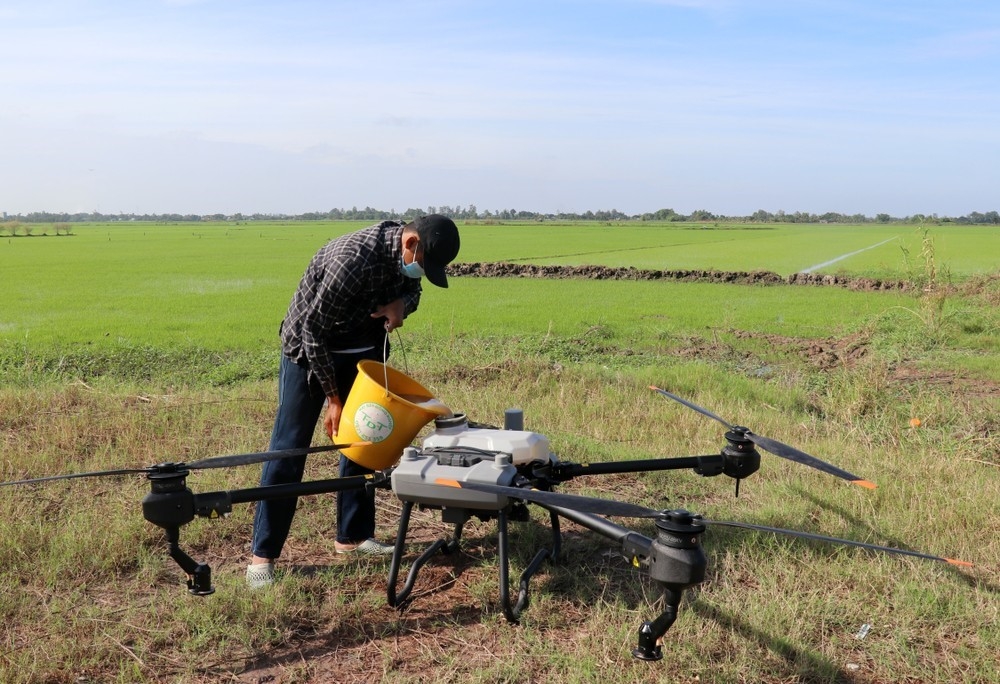 Dịch vụ máy bay không người lái nâng cao hiệu quả sản xuất.