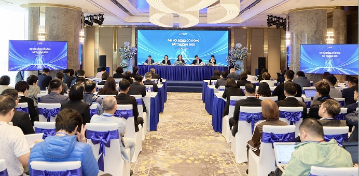 Việc hàng loạt ngân hàng tổ chức ĐHĐCĐ bất thường vào thời điểm khóa sổ năm tài chính cho thấy nhu cầu cấp bách trong việc nâng cao năng lực tài chính và chuẩn hóa bộ máy quản trị.