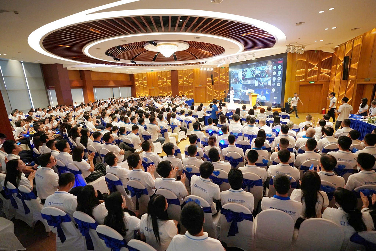 Eurowindow chú trọng xây dựng môi trường làm việc chuyên nghiệp, minh bạch, nhân văn cho người lao động.