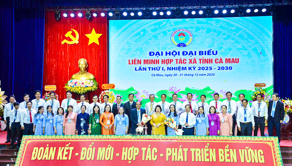 Ban Chấp hành Liên minh HTX tỉnh nhiệm kỳ mới.