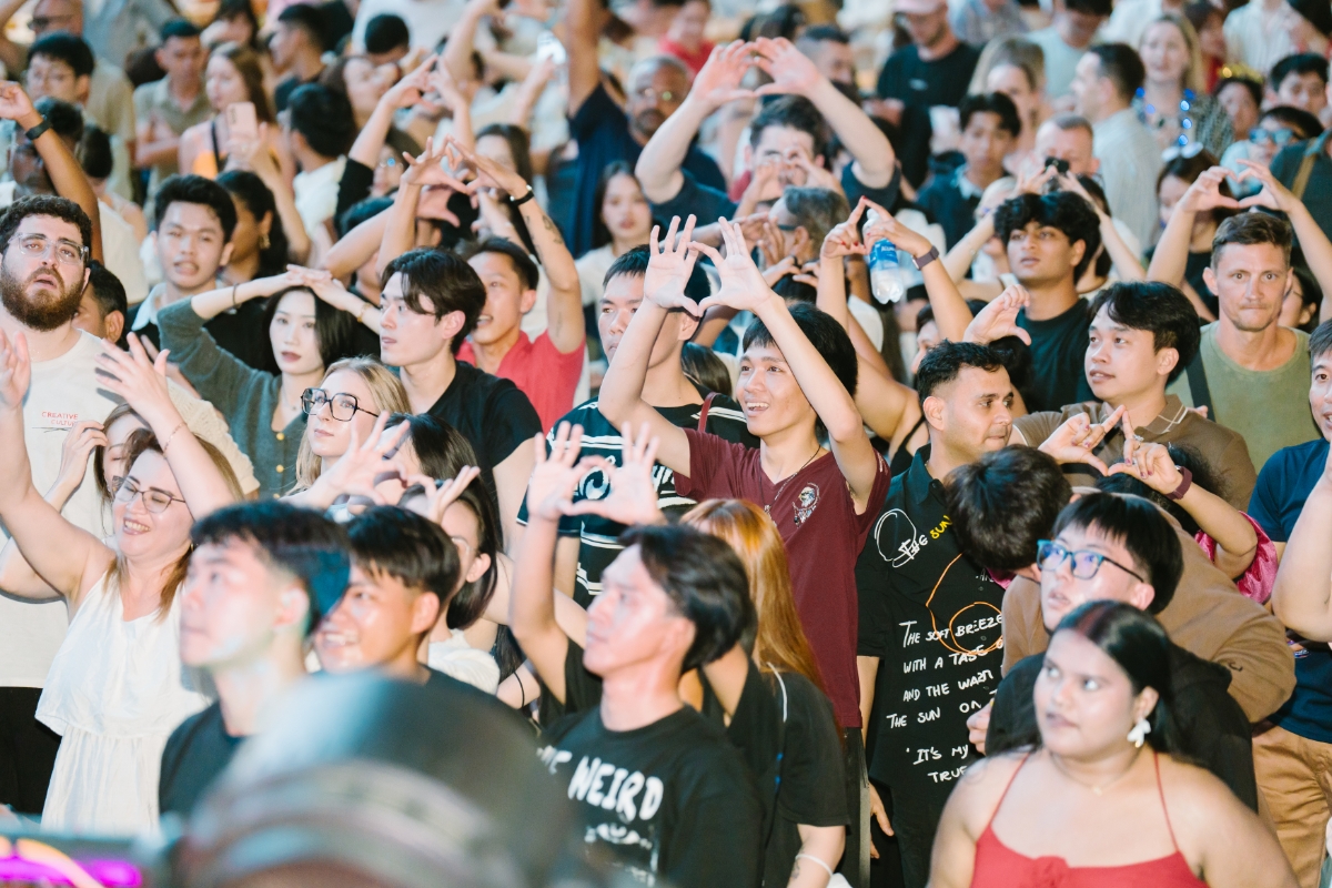 Khách quốc tế đến Phú Quốc tăng trưởng mạnh mẽ, khẳng định sức hút điểm đến mới của thế giới.