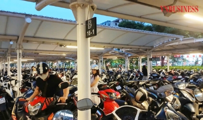 Bộ Xây dựng đề xuất quy định bắt buộc bố trí chỗ để xe điện, khu sạc xe điện trong chung cư