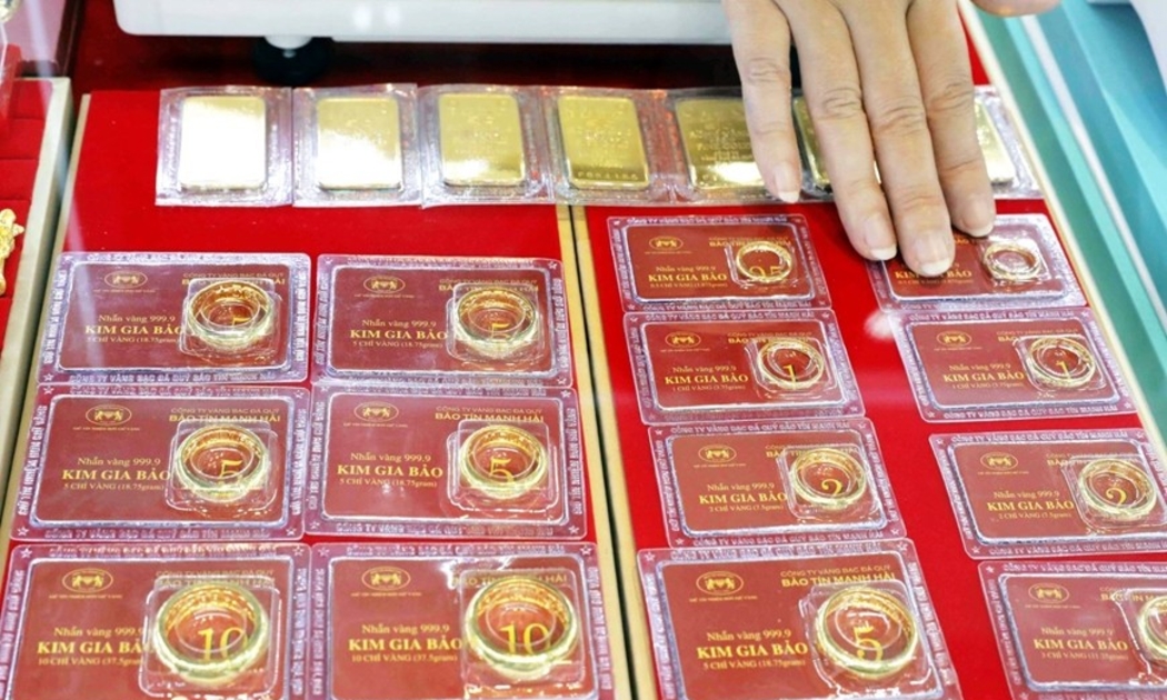Người mua vàng nhẫn thua lỗ nặng sau một tuần giao dịch.