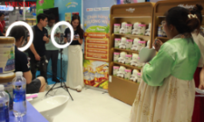 Các chủ thể, DN tham gia bán hàng online cần hiểu rõ cách thức xây dựng, quay video để thu hút khách hàng và vận hành các phiên livestream hiệu quả.