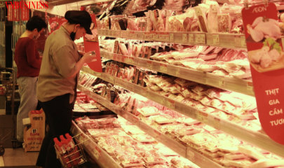 “Cơn bão” phốt thịt bẩn đang khiến niềm tin của người tiêu dùng dao động, gây thêm thế khó cho các DN thực phẩm.