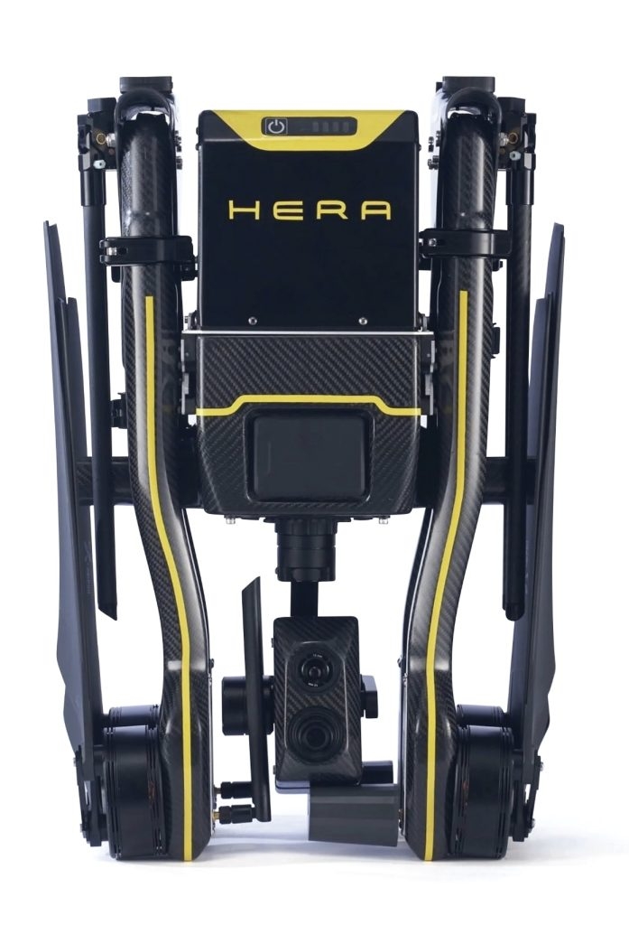 Máy bay không người lái của RtR có thể gấp gọn, bỏ vào trong balô.