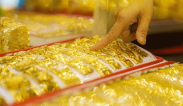 Tăng vọt 2,2 triệu đồng, vàng nhẫn và vàng miếng cùng lập đỉnh