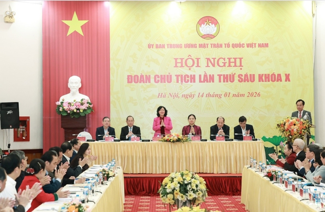 Toàn cảnh hội nghị.