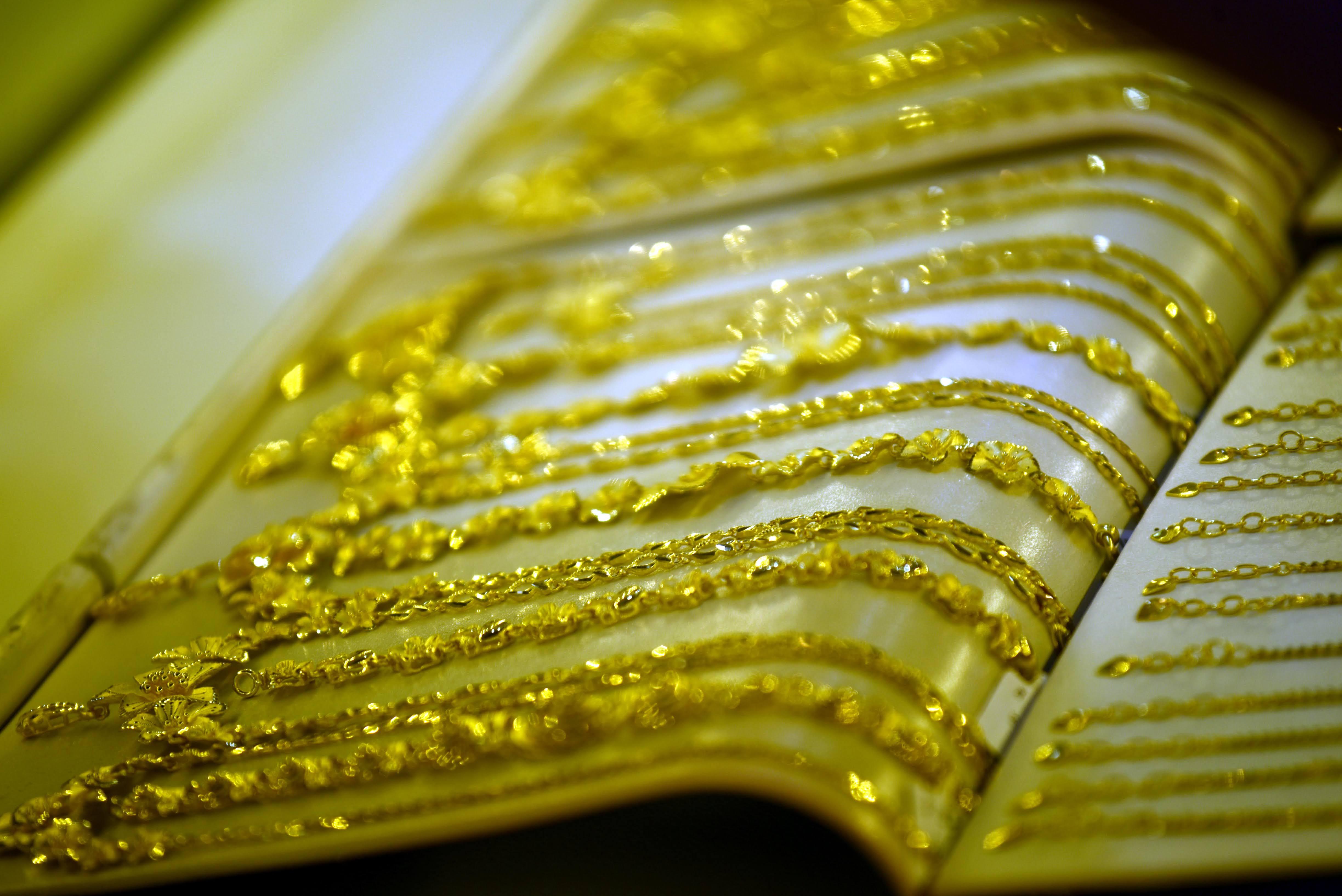 Giá vàng trong nước đồng loạt tăng