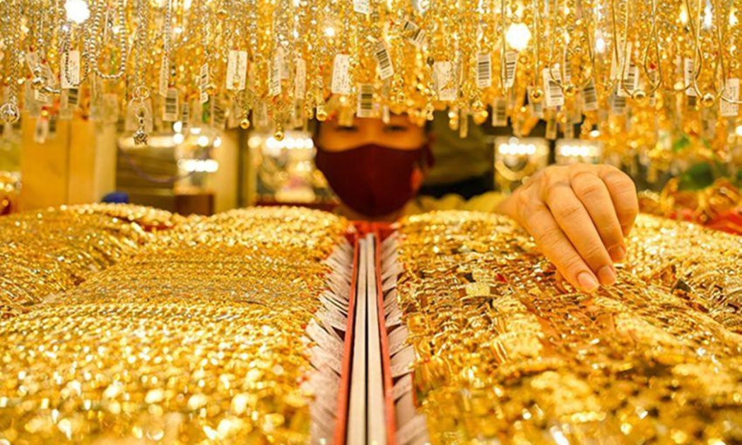 Người mua vàng lỗ khi mua từ đỉnh