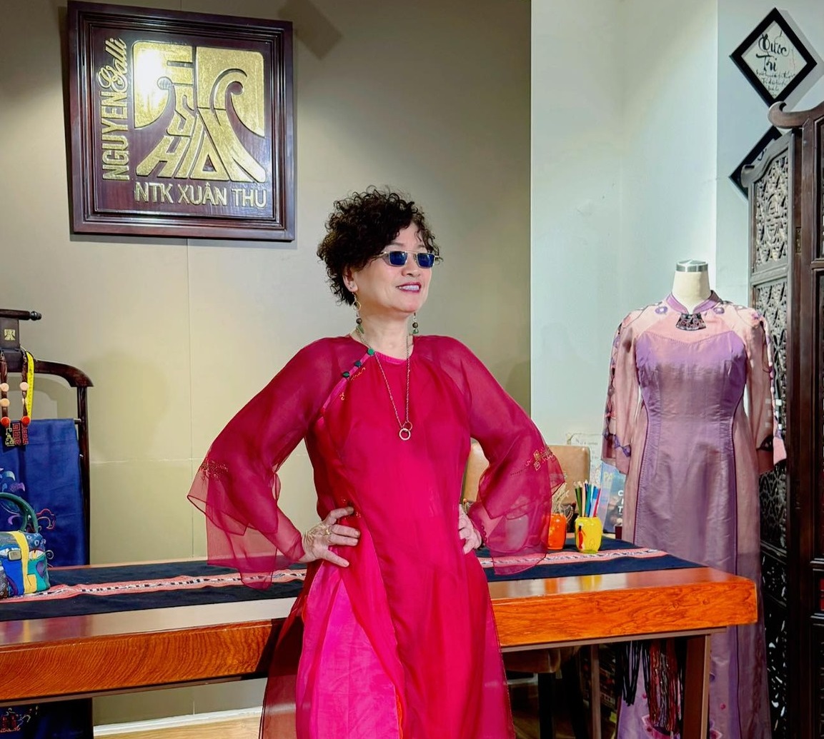 Nhà thiết kế Xuân Thu.