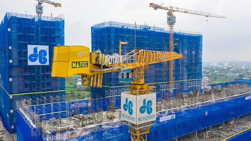 Tập đoàn Xây dựng Hòa Bình đang chậm đóng BHXH hơn 57 tỷ đồng.