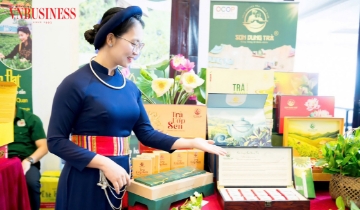 Khi HTX “lên mạng”, hành trình mới từ những đồi chè xanh