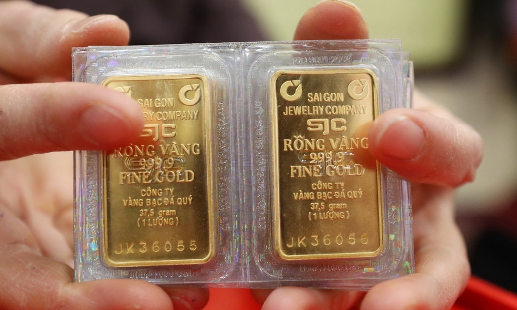vàng miếng lên 165 triệu đồng/lượng
