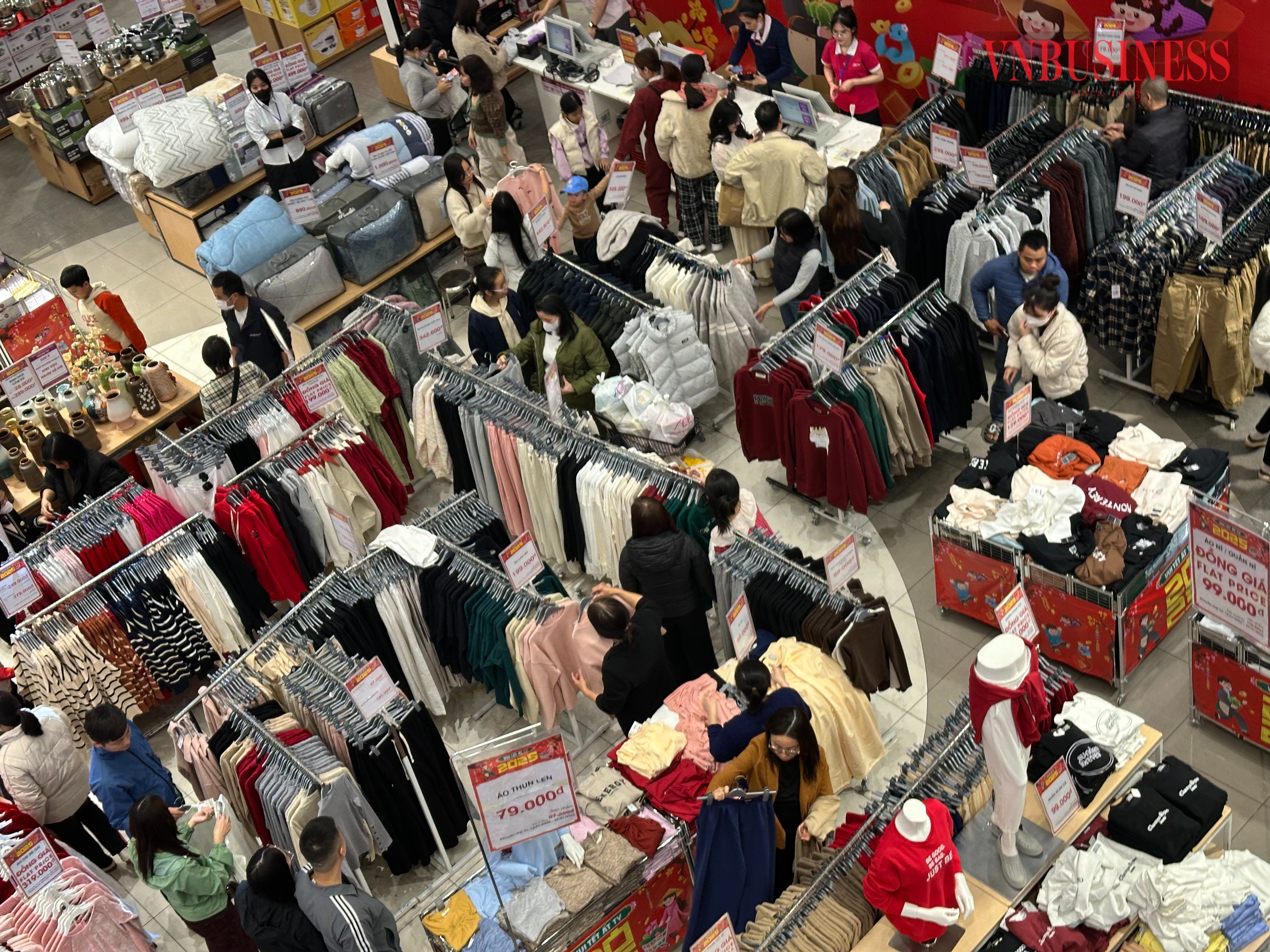 Tổng mức bán lẻ hàng hóa và dịch vụ cả nước năm 2025 đạt 7.093 nghìn tỷ đồng