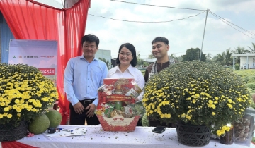 Hoa Tết sớm lên chợ mạng: Khi “xem tận mắt” không còn là điều kiện bắt buộc