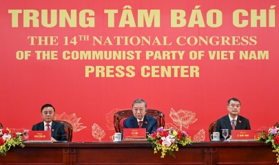 Tổng Bí thư Tô Lâm trả lời câu hỏi của phóng viên báo chí.