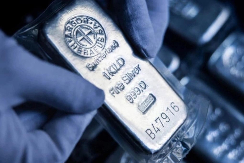 Giải mã bạc từ tài sản “phụ” thành điểm nóng đầu tư